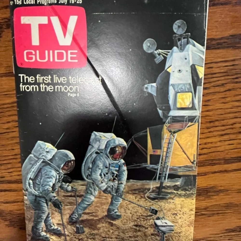 Touchdown On The Moon LIFE MAGAZINE TV GUIDE‎ Apollo 11 Special - 1969